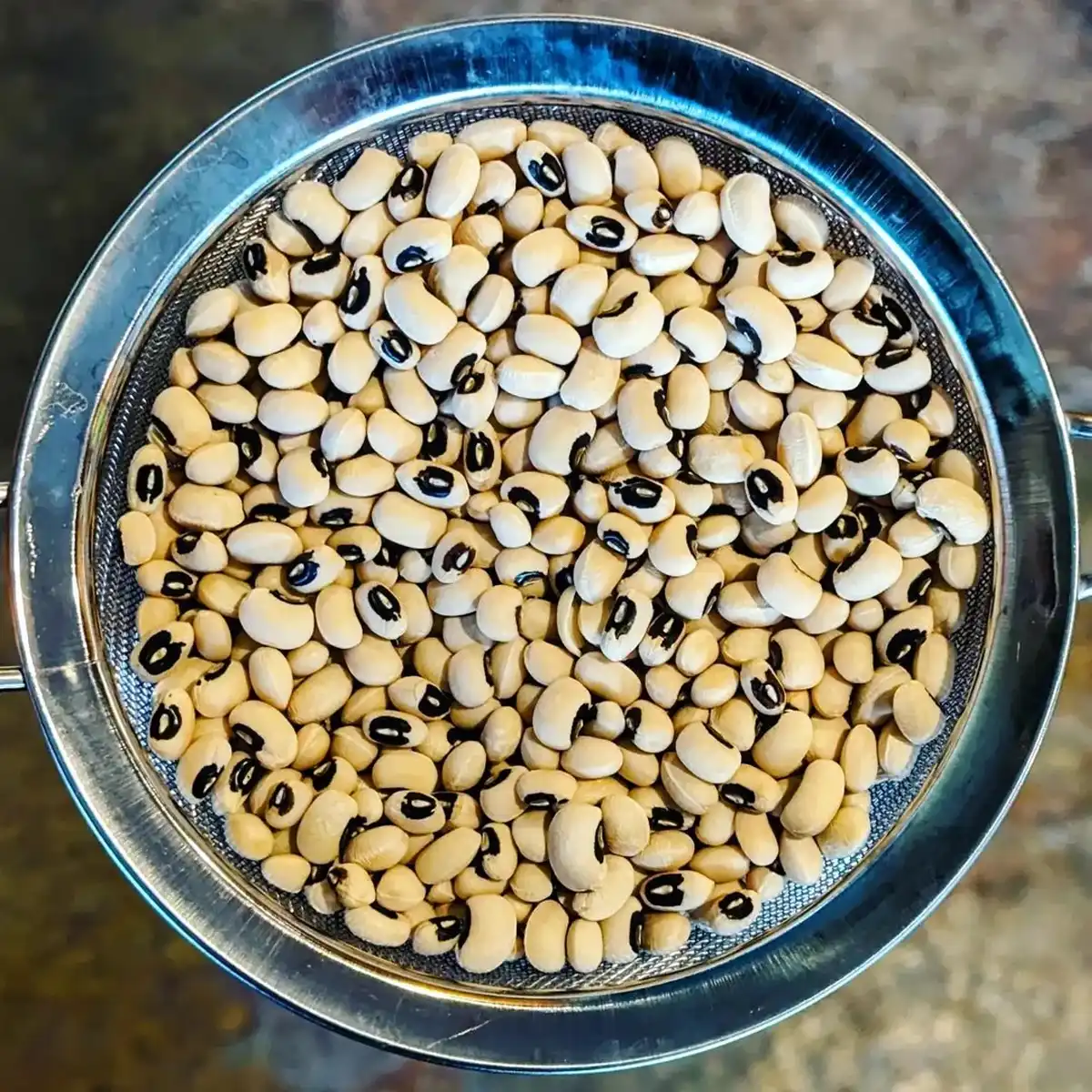 Raw Black-Eyed Peas